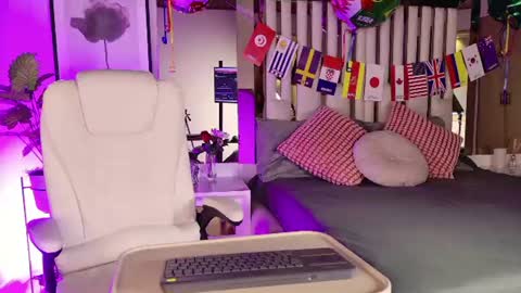 Anabella  online show from 24, 6, 2026