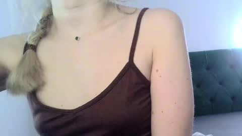 Snapshot of anabellaana11 chatting on 5, 3, 2025 anabellaana11 online show from 5, 3, 2025