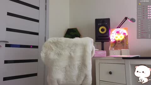 Annie  online show from 24, 1, 2025