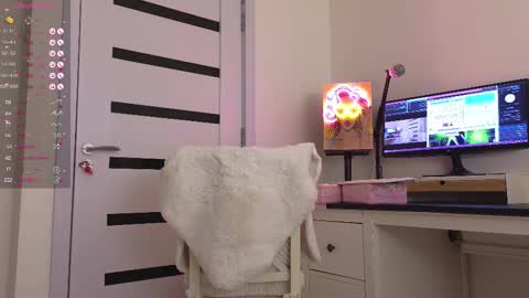 Annie  online show from 11, 3, 2025