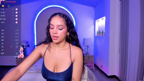 Anahi Curlie online show from 31, 12, 2024