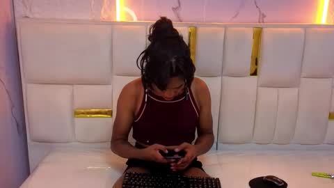 Snapshot of anaisa_tp chatting on 25, 9, 2025 Ana online show from 25, 9, 2025