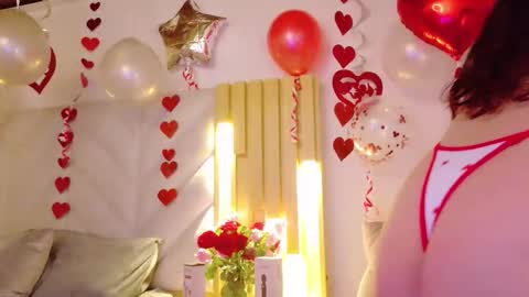 Anaise  online show from 9, 2, 2026