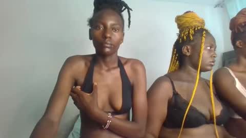 Snapshot of analeia_ chatting on 28, 1, 2025 Analeia online show from 28, 1, 2025
