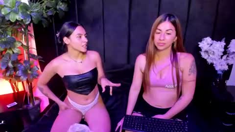 Snapshot of anales_deep_69 chatting on 11, 6, 2026 AbbyAndAntonela online show from 11, 6, 2026