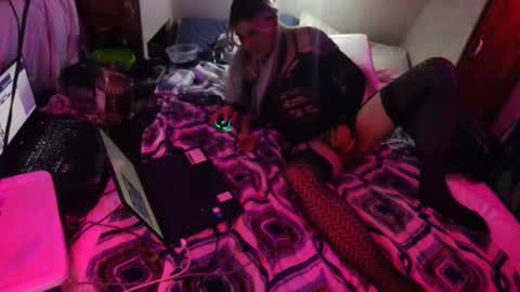 analslut4u2fuck69 online show from 26, 4, 2026