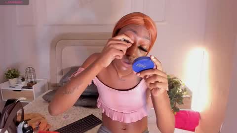 Snapshot of anamonroee chatting on 14, 10, 2025 anamonroee online show from 14, 10, 2025