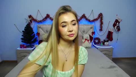 anastacyyellig online show from 8, 1, 2025