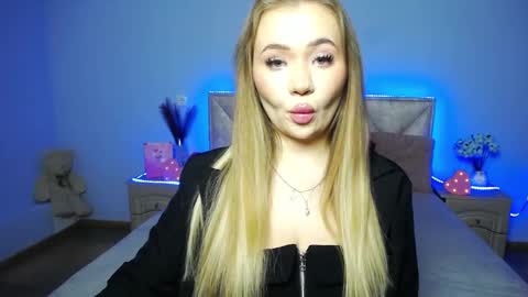 anastacyyellig online show from 25, 1, 2025