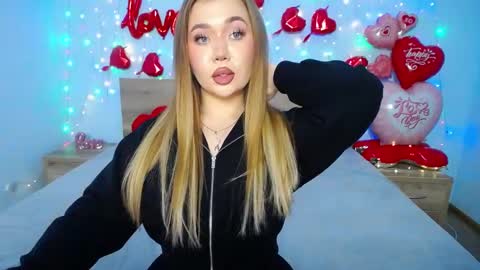 anastacyyellig online show from 8, 2, 2025