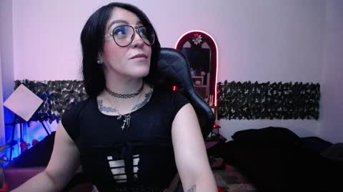 Jennyfer.... but u can say me Anastasia online show from 14, 11, 2025