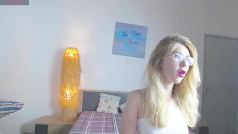 Snapshot of anastasiaga chatting on 18, 9, 2025 Anastasia online show from 18, 9, 2025
