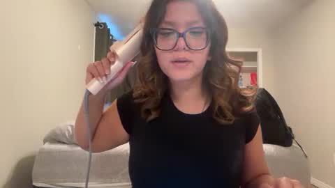 Snapshot of anditspinkxo chatting on 10, 7, 2026 anditspinkxo online show from 10, 7, 2026