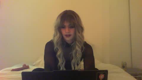 Snapshot of andralastt chatting on 4, 7, 2026 andralastt online show from 4, 7, 2026
