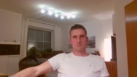 Snapshot of andre029 chatting on 6, 1, 2026 Name online show from 6, 1, 2026