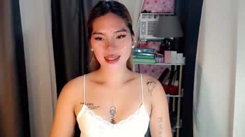 andrea06121998 online show from 13, 4, 2026