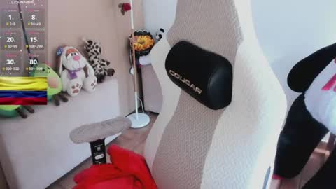Snapshot of andrea_bonnie chatting on 11, 6, 2026 andrea_bonnie online show from 11, 6, 2026
