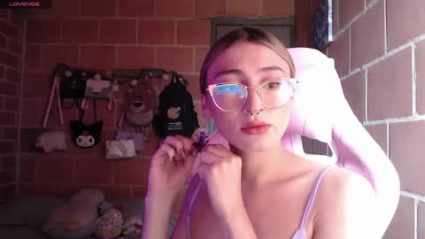 Andrea  online show from 25, 5, 2026