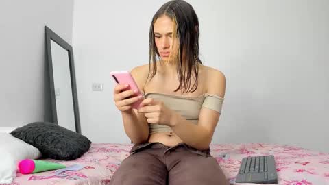 Snapshot of andrea_cherryy_ chatting on 29, 9, 2025 Andrea Cherry online show from 29, 9, 2025