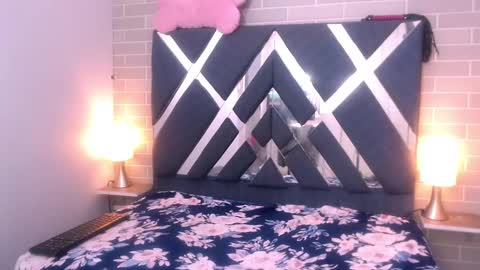 Snapshot of andrea_gill_ chatting on 6, 2, 2025 Andres Gil online show from 6, 2, 2025