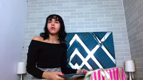 Snapshot of andrea_gill_ chatting on 9, 10, 2025 Andres Gil online show from 9, 10, 2025