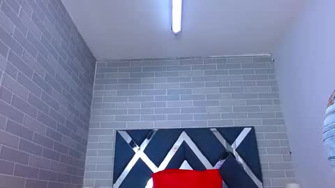 Snapshot of andrea_gill_ chatting on 11, 10, 2025 Andres Gil online show from 11, 10, 2025