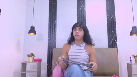 Snapshot of andrea_gill_ chatting on 3, 11, 2025 Andres Gil online show from 3, 11, 2025