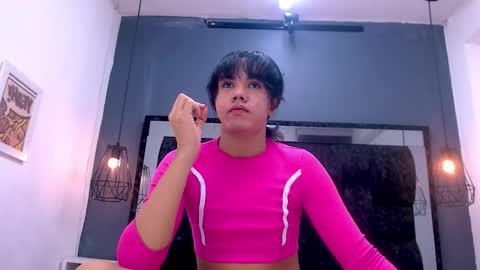 Snapshot of andrea_gill_ chatting on 28, 11, 2025 Andres Gil online show from 28, 11, 2025