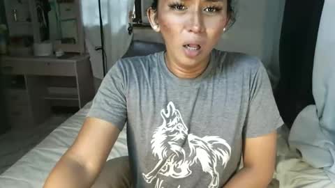 yanie online show from 2, 12, 2025