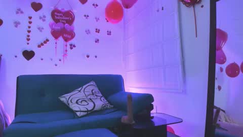 Snapshot of andrea_guz chatting on 22, 9, 2025 ANDREA IM INDEPENDENT MODEL online show from 22, 9, 2025