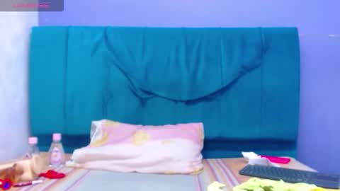 ANDREA LOPEZ online show from 17, 4, 2026