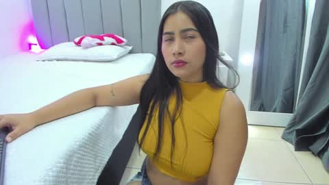  Andrea  online show from 23, 1, 2025