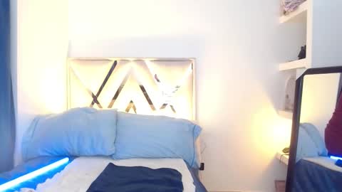 Andrea online show from 10, 10, 2025