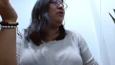 Andrea Model trainer Luxury ST online show from 19, 9, 2025