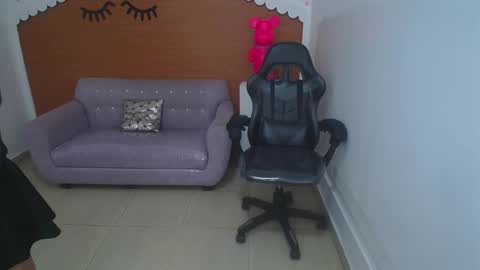 Andrea online show from 6, 3, 2025