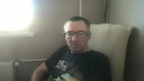 Snapshot of andreass60 chatting on 21, 10, 2025 andreass60 online show from 21, 10, 2025