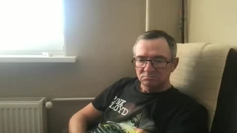 Snapshot of andreass60 chatting on 25, 11, 2025 andreass60 online show from 25, 11, 2025