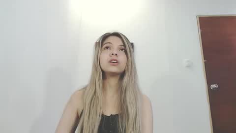 Snapshot of andreau_19 chatting on 25, 9, 2025 andreau 19 online show from 25, 9, 2025