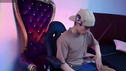 andreew_style_ online show from 28, 3, 2026