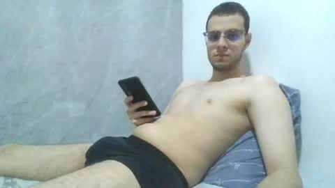 andres129494 online show from 13, 4, 2026