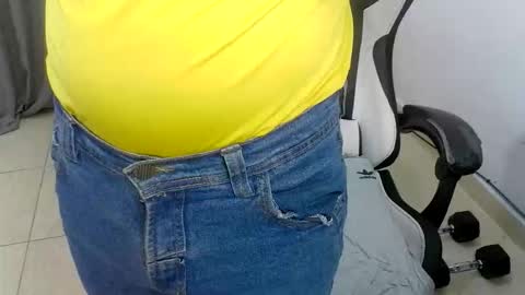 Snapshot of andres180950734 chatting on 3, 2, 2026 andres180950734 online show from 3, 2, 2026