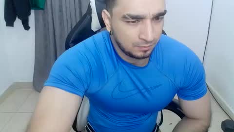 Snapshot of andres180950734 chatting on 11, 6, 2026 andres180950734 online show from 11, 6, 2026
