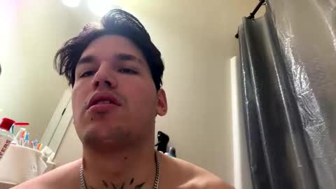 Snapshot of andres817542 chatting on 3, 4, 2026 andres817542 online show from 3, 4, 2026