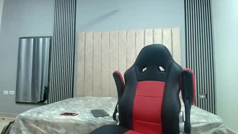 Snapshot of andres_stud777 chatting on 9, 9, 2025 ANDRES online show from 9, 9, 2025