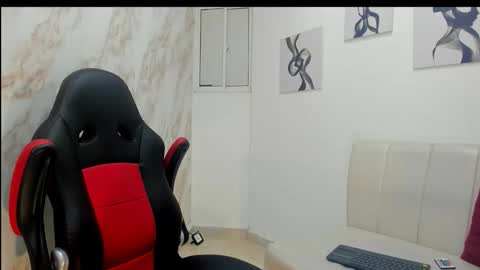 Snapshot of andres_stud777 chatting on 11, 10, 2025 ANDRES online show from 11, 10, 2025
