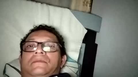 Snapshot of andresfloga chatting on 17, 6, 2026 andresfloga online show from 17, 6, 2026