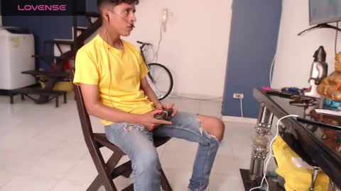 Snapshot of andressdean chatting on 16, 1, 2025 Andres Dean online show from 16, 1, 2025