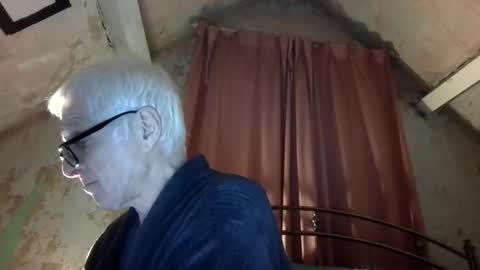 Andrew online show from 5, 4, 2026