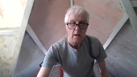 Andrew online show from 10, 4, 2026