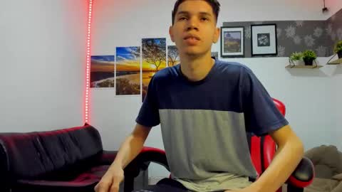 Snapshot of andrew_2811 chatting on 5, 10, 2025 andrew_2811 online show from 5, 10, 2025